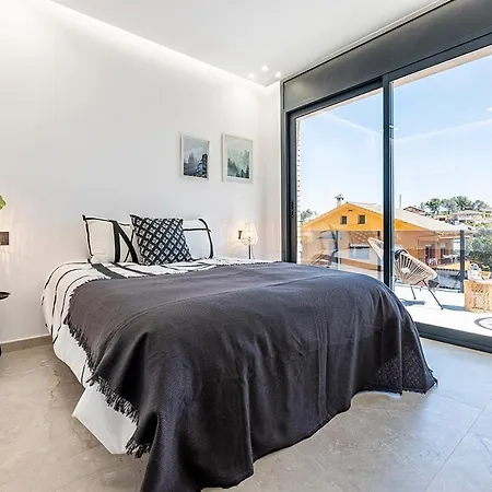 Villa Con Toque Lujoso